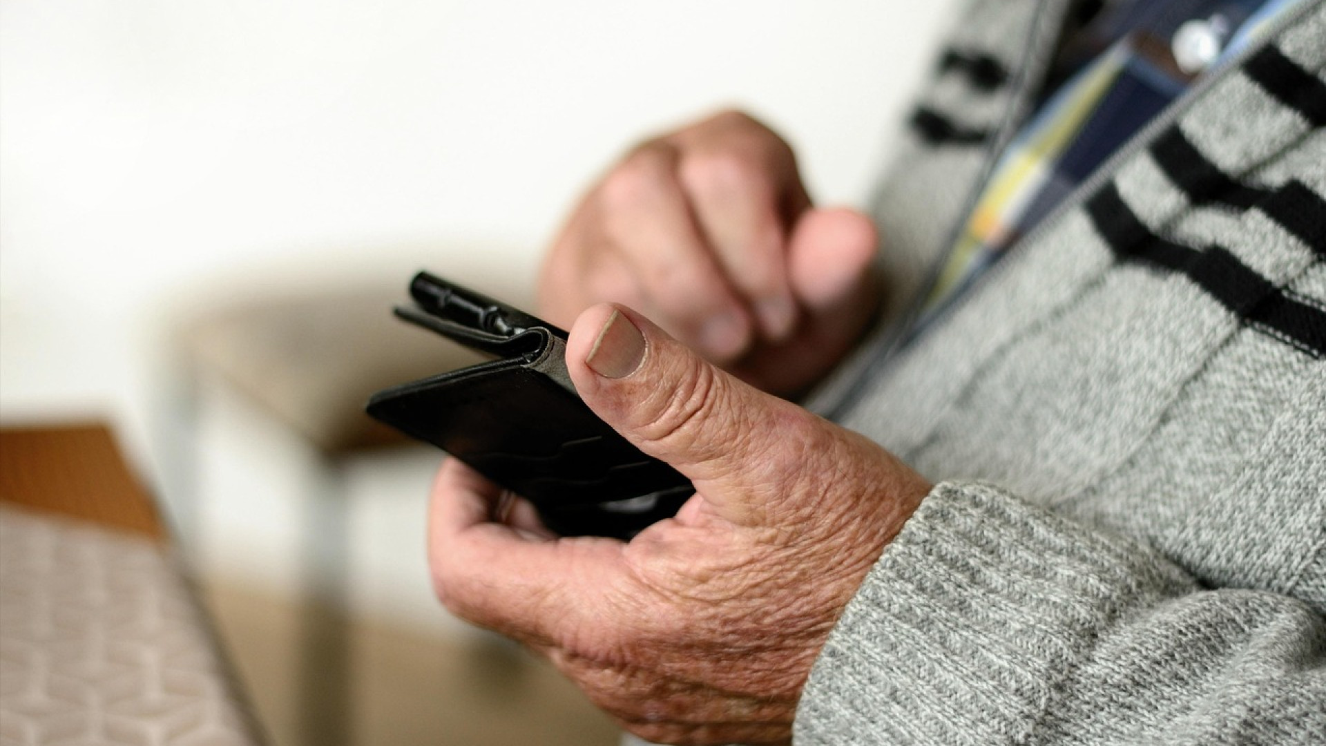 Comment contacter le support d'Olky par téléphone depuis Montigny-Lengrain ?